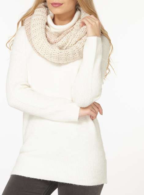 Blush And Cream Knitted Snood